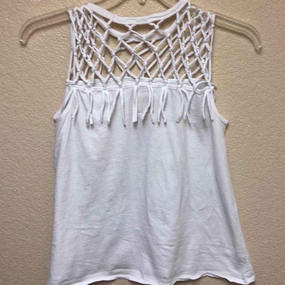 White Open Fringe Neckline Top - Picture 4 of 7